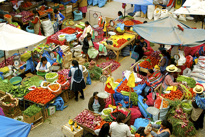 Photo 46143719 / Market © Ulita | Dreamstime.com Peru Market